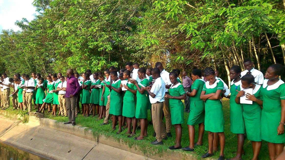 Students on the CoNM Ntotroso campus.